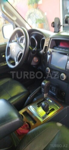 Mitsubishi Pajero 2007, 210,000 km - 3.0 л - Xudat