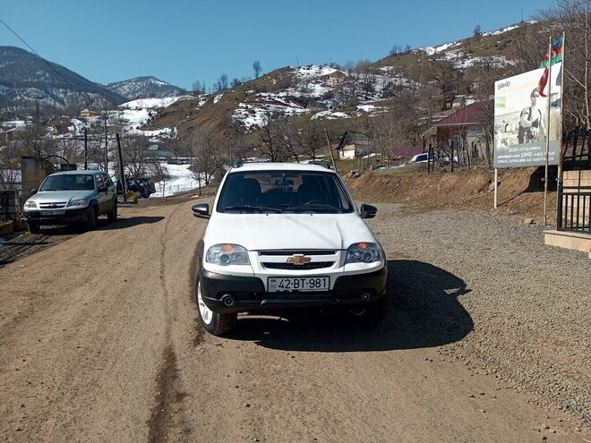 Chevrolet Niva 2009, 399,623 km - 1.7 l - Bakı
