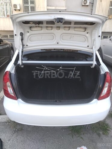 Hyundai Accent 2010, 288,230 km - 1.4 l - Bakı