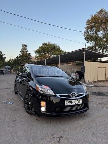 Toyota Prius-1