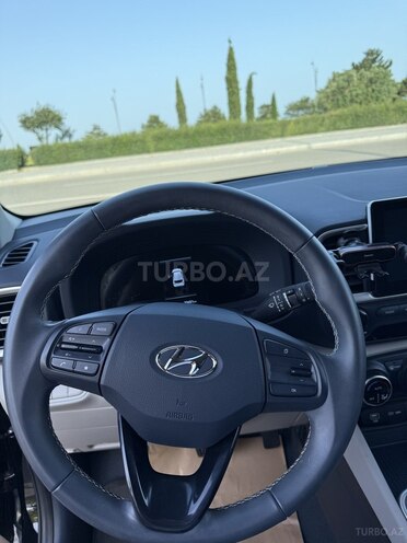 Hyundai Venue 2024, 21,000 km - 1.6 l - Bakı