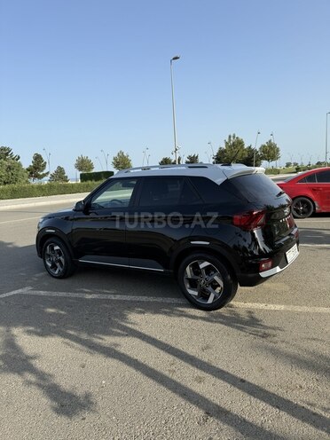 Hyundai Venue 2024, 21,000 km - 1.6 l - Bakı