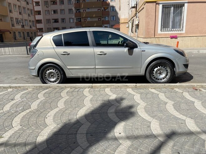 Opel Astra 2009, 264,000 km - 1.3 l - Xırdalan