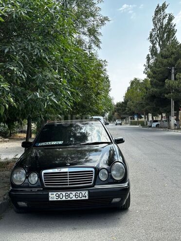 Mercedes E 240 1997, 256,000 km - 2.4 l - Sumqayıt