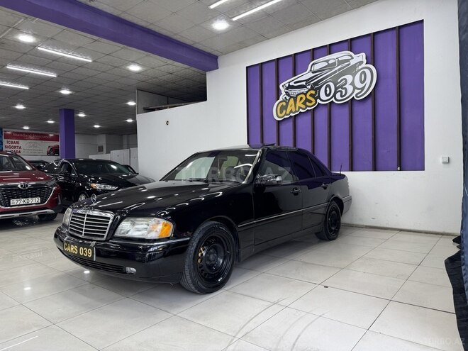 Mercedes C 220-12