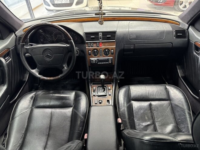 Mercedes C 220-2