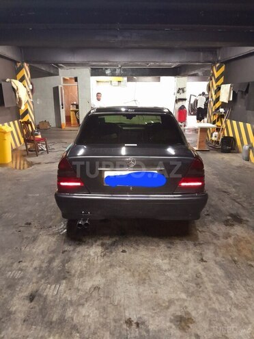Mercedes C 220 1995, 567,500 km - 2.2 l - Xırdalan