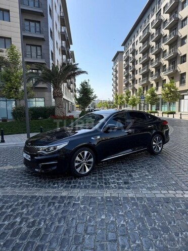 Kia K5-1