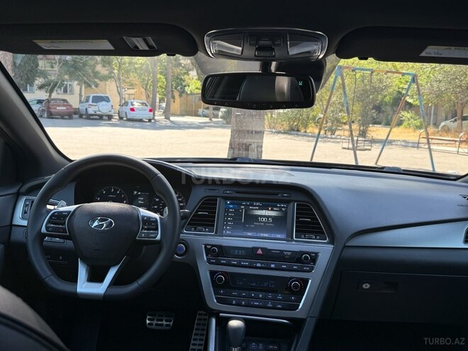 Hyundai Sonata-9