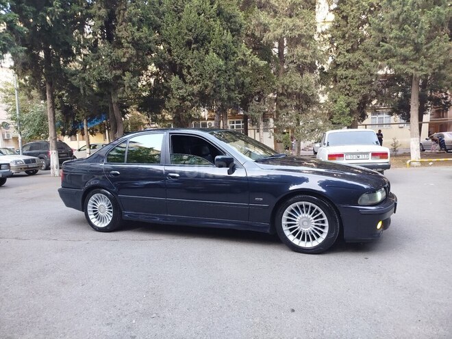BMW 528 1998, 389,982 km - 2.8 l - Bakı