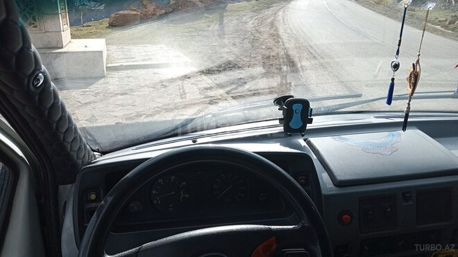 GAZ 27527-745 1999, 12,345 km - 2.5 l - Lerik