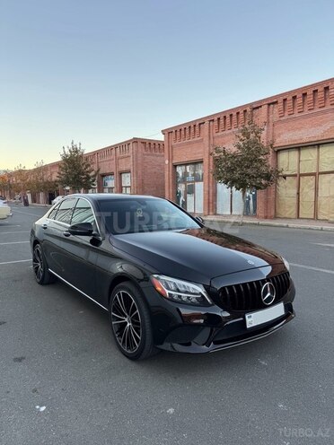 Mercedes C 300 4MATIC 2018, 172,000 km - 2.0 l - Gəncə
