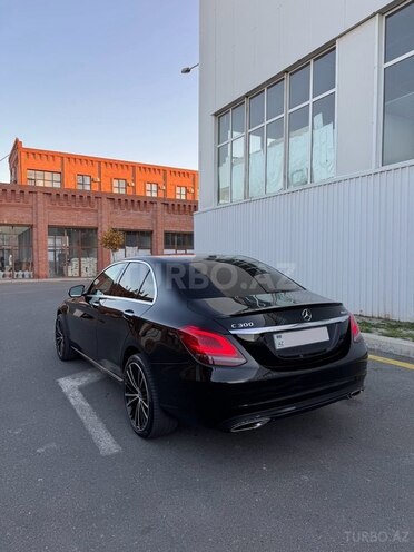 Mercedes C 300 4MATIC 2018, 172,000 km - 2.0 l - Gəncə