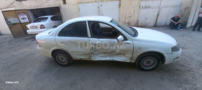 Nissan Sunny 2006, 250,000 km - 1.6 l - Bakı