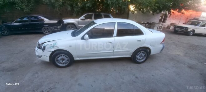 Nissan Sunny 2006, 250,000 km - 1.6 l - Bakı