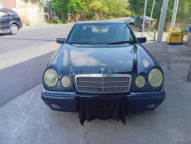 Mercedes E 280 1998, 298,457 km - 2.8 l - Qəbələ