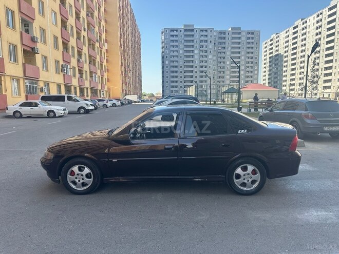 Opel Vectra 1999, 352,000 km - 1.6 l - Xırdalan