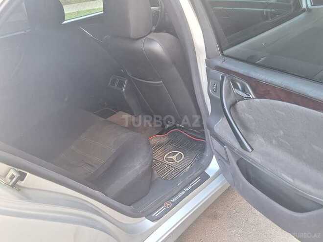 Mercedes E 220 d 2001, 435,000 km - 2.2 л - Bakı