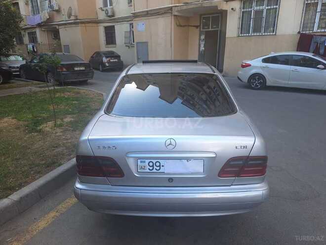 Mercedes E 220 d 2001, 435,000 km - 2.2 л - Bakı