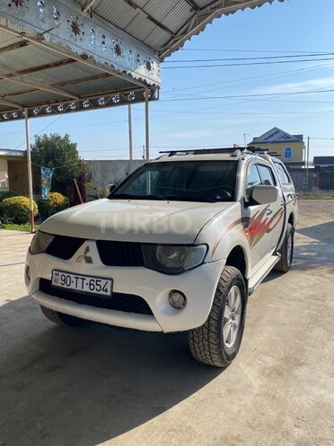 Mitsubishi L200 2008, 250,000 km - 2.5 l - Sabirabad