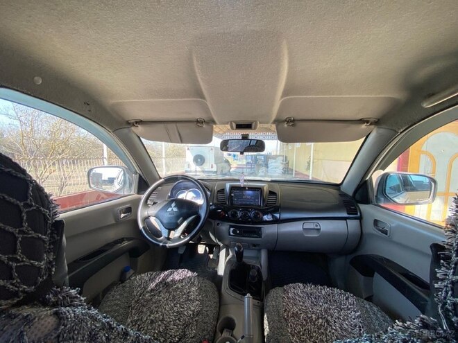 Mitsubishi L200 2008, 250,000 km - 2.5 l - Sabirabad