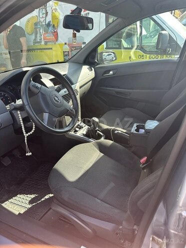 Opel Astra 2005, 273,000 km - 1.4 л - Bakı