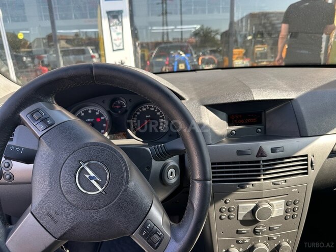 Opel Astra 2005, 273,000 km - 1.4 л - Bakı