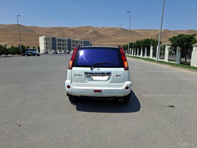 Nissan X-Trail 2011, 203,000 km - 2.5 л - Bakı