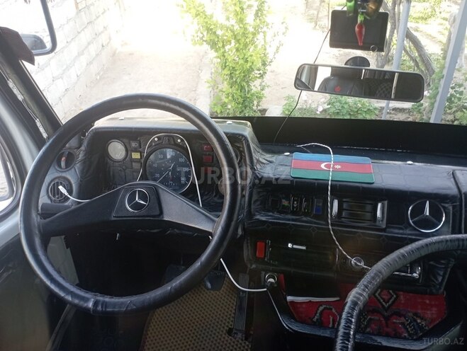Mercedes 208 D 1993, 5,555,000 km - 2.9 л - Naxçıvan