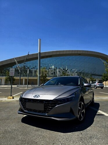 Hyundai Elantra 2023, 20,600 km - 2.0 l - Bakı