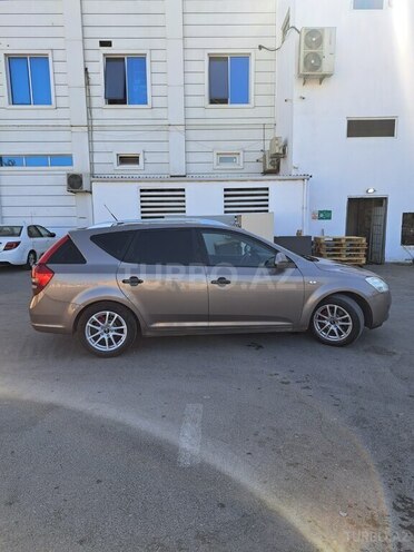 Kia  2008, 279,600 km - 1.6 l - Bakı