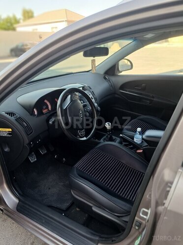 Kia  2008, 279,600 km - 1.6 l - Bakı