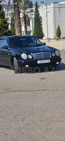 Mercedes E 230 1996, 522,000 km - 2.3 l - Astara