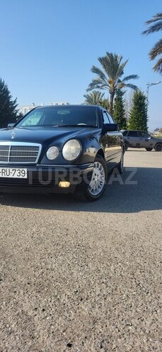 Mercedes E 230 1996, 522,000 km - 2.3 l - Astara