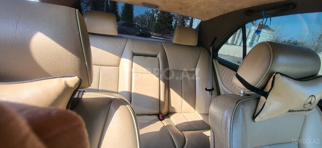 Mercedes E 230 1996, 522,000 km - 2.3 l - Astara