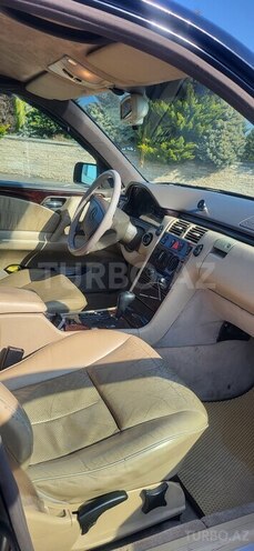 Mercedes E 230 1996, 522,000 km - 2.3 l - Astara