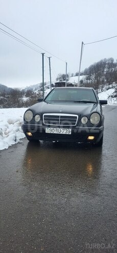 Mercedes E 230 1996, 522,000 km - 2.3 l - Astara