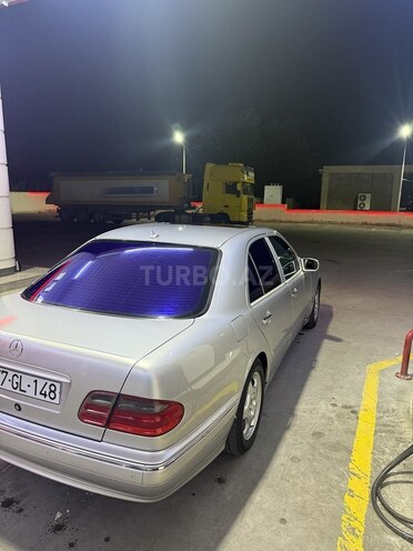 Mercedes E 280 2000, 348,120 km - 2.8 l - Yevlax