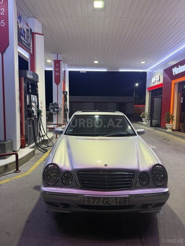 Mercedes E 280 2000, 348,120 km - 2.8 l - Yevlax