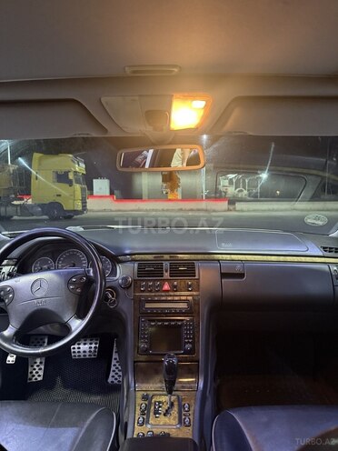 Mercedes E 280 2000, 348,120 km - 2.8 l - Yevlax