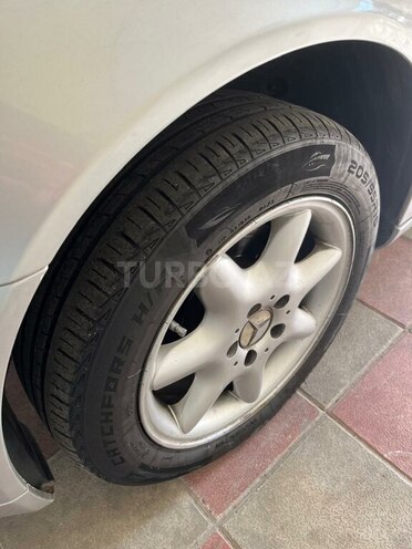 Mercedes C 240 2002, 320,000 km - 2.6 l - Sumqayıt