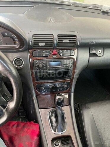 Mercedes C 240 2002, 320,000 km - 2.6 l - Sumqayıt