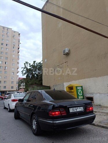 Mercedes E 240 1997, 254,000 km - 2.4 l - Sumqayıt