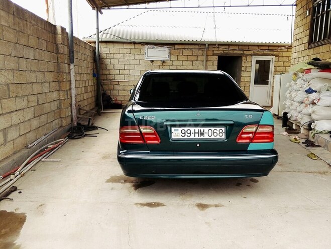 Mercedes E 220 d 1999, 420,000 km - 2.2 l - Salyan