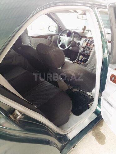 Mercedes E 220 d 1999, 420,000 km - 2.2 l - Salyan