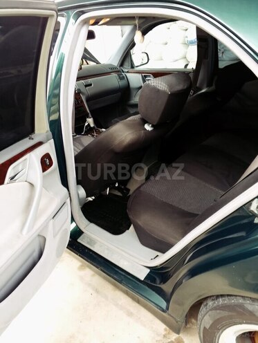 Mercedes E 220 d 1999, 420,000 km - 2.2 l - Salyan