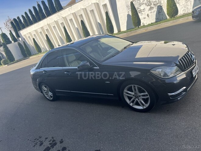 Mercedes C 250 2011, 240,000 km - 1.8 l - Bakı