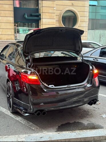 Toyota Camry-3