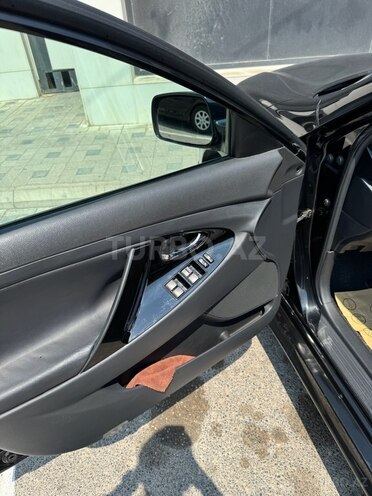 Toyota Camry-10