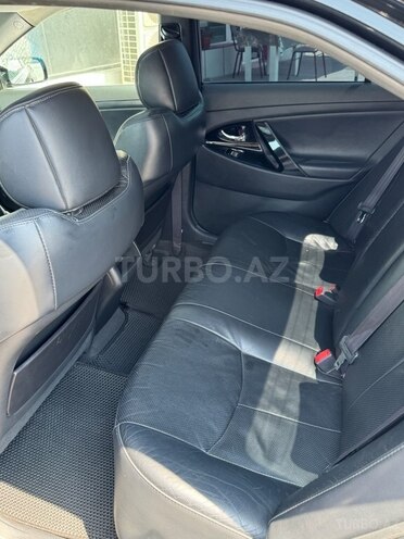 Toyota Camry-14